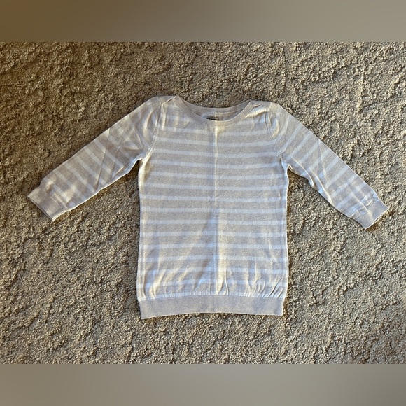 Lot of 2 XS Sweaters with 3/4 length sleeves - Old Navy (striped) and Gap (gray) - Picture 2 of 10